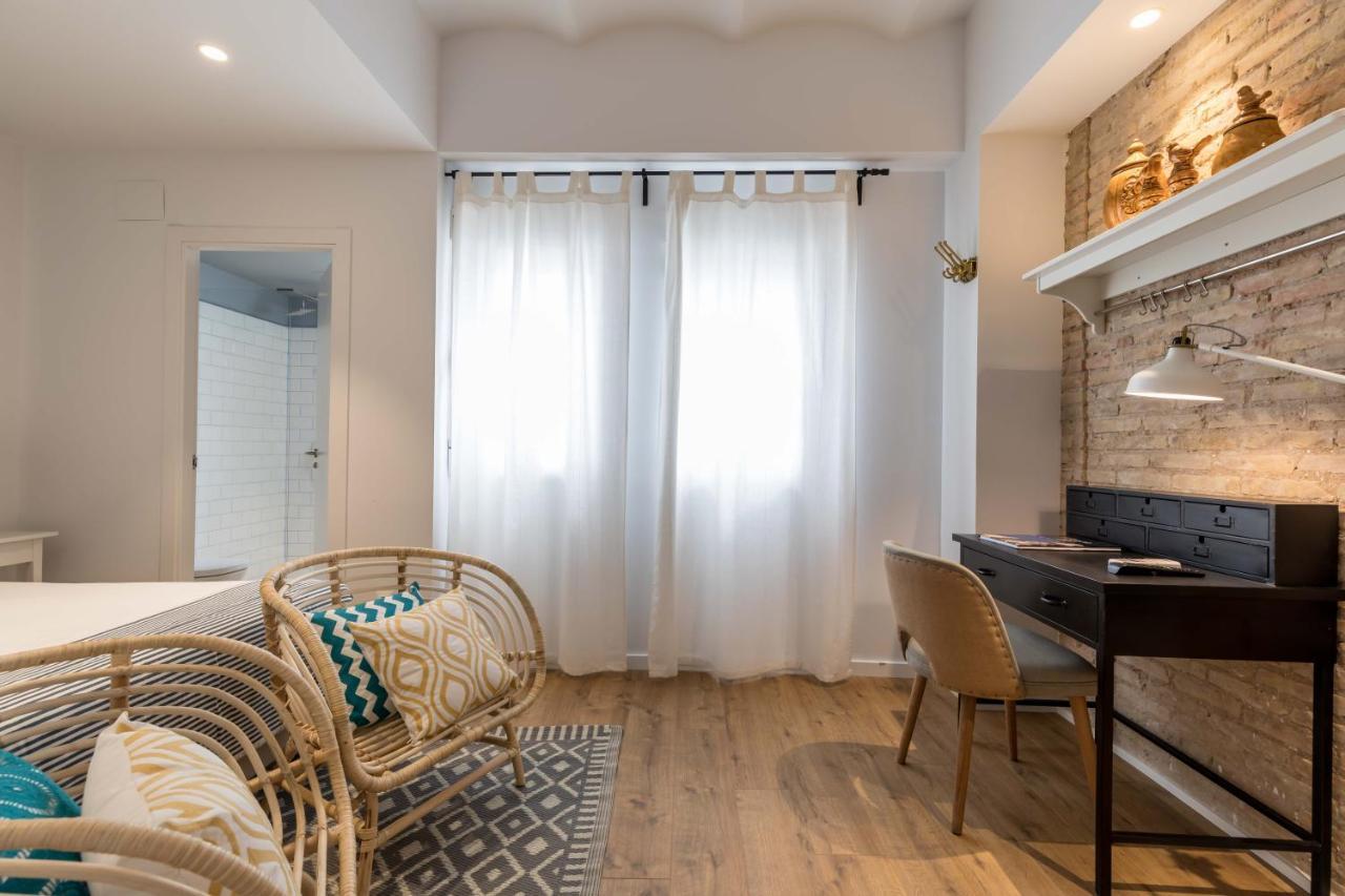 Maison Reina B&B Валенсия Экстерьер фото